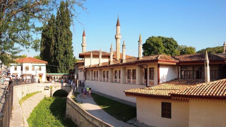 Khan’s Palace: The Crimean Khans’ Dynastic Residence in Ukraine