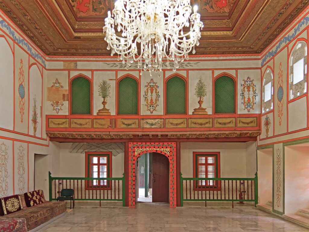 Khan's Palace: The Crimean Khans' Dynastic Residence in Ukraine 2 Khan's Palace