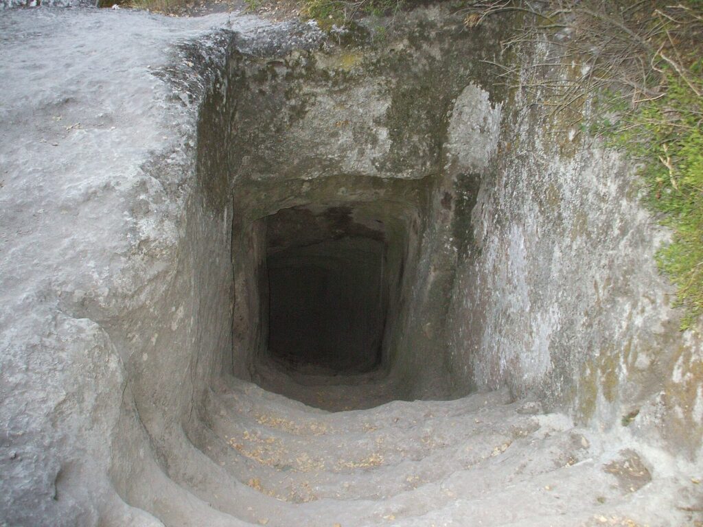 Eski-Kermen: A Byzantine Fortified Town in Crimea 2 Eski-Kermen