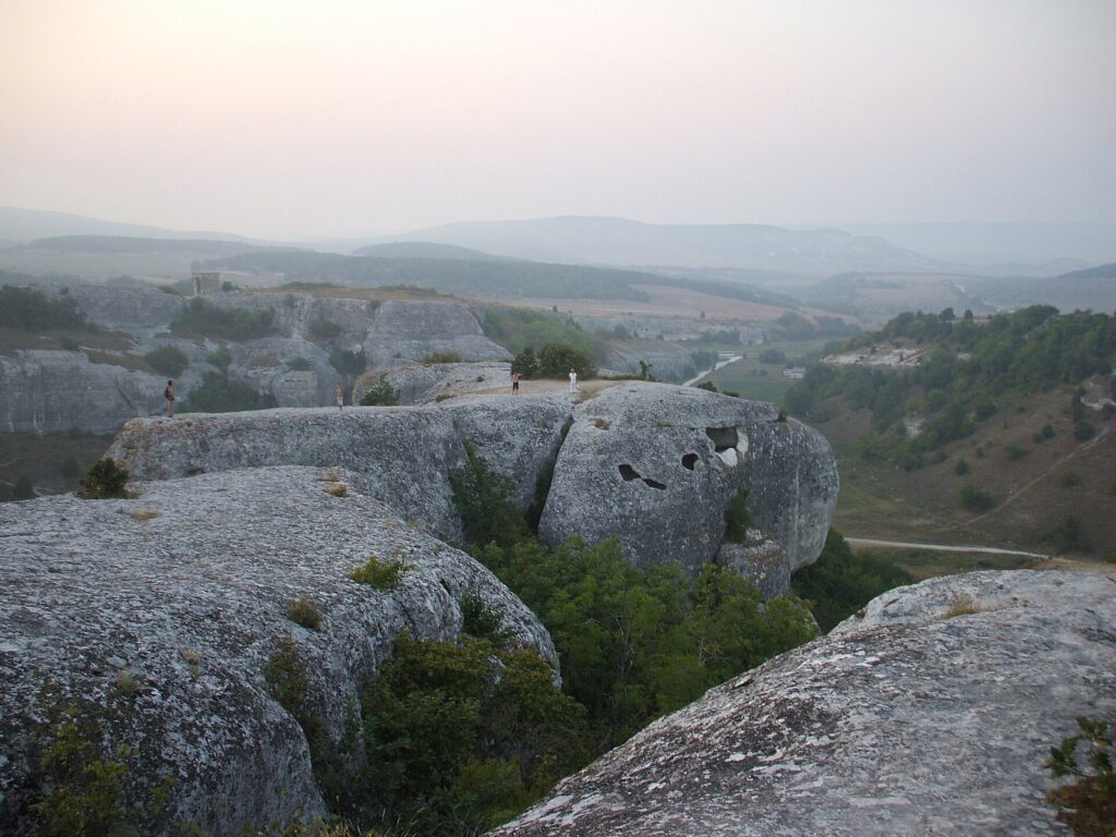 Eski-Kermen: A Byzantine Fortified Town in Crimea 3 Eski-Kermen