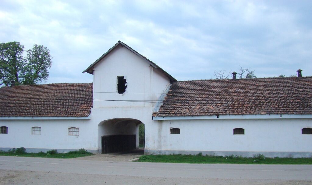 Wesselényi–Bethlen Castle, Dragu: A Neoclassical Castle in Romania 1 Wesselényi–Bethlen Castle, Dragu