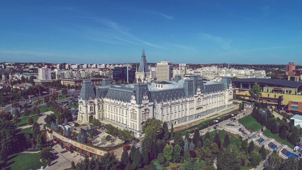 Palace of Culture in Iași: A Neo-Gothic Museum and Civic Building 1 Palace of Culture