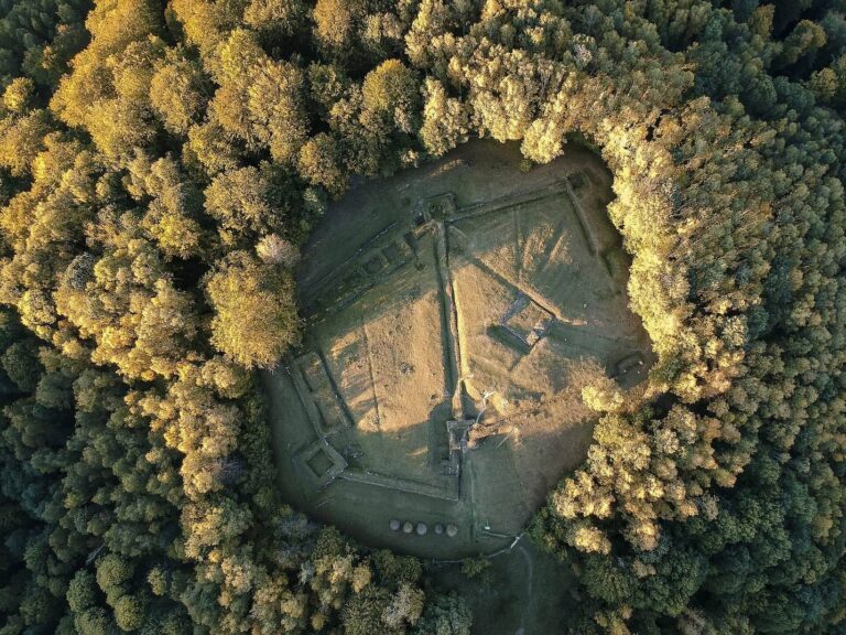 Dacian Fortresses of the Orăștie Mountains: A Defensive System Against Rome