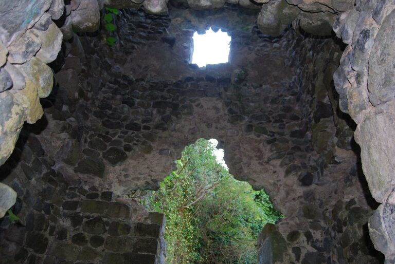 Likhauri Fortress: A Medieval Defensive Stronghold in Georgia