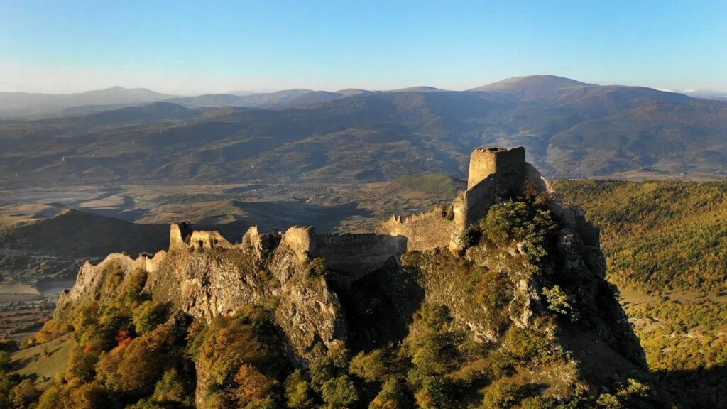 Golden Fortress (Okros Tsikhe): A Medieval Stronghold in Georgia 1 Golden Fortress - Okros Tsikhe