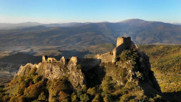 Golden Fortress (Okros Tsikhe): A Medieval Stronghold in Georgia