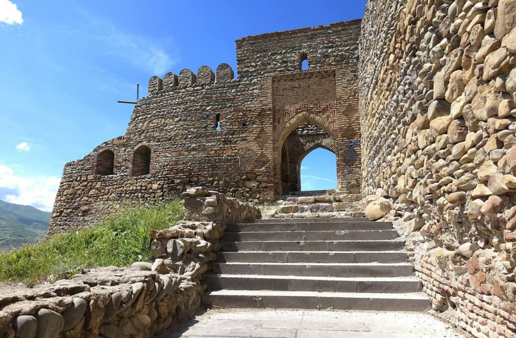 Gori Fortress: A Strategic Stronghold in Georgia 3 Gori Fortress