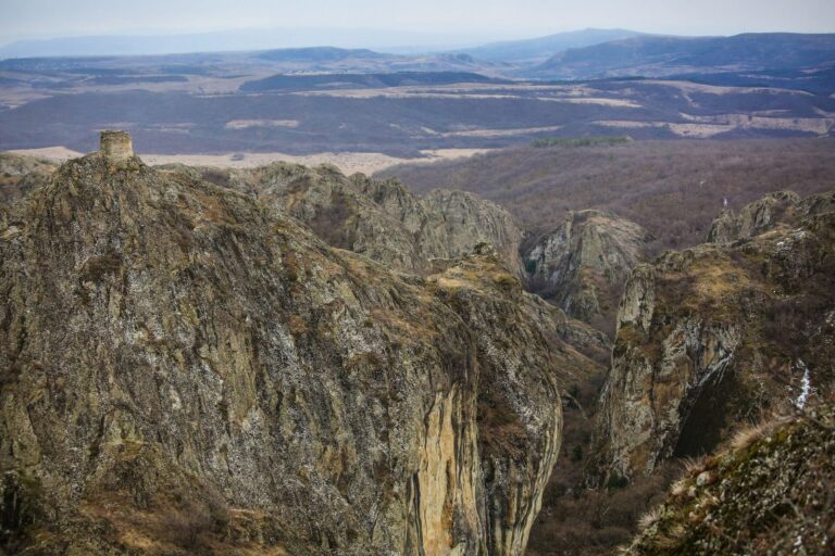 Birtvisi: A Medieval Fortress in Georgia