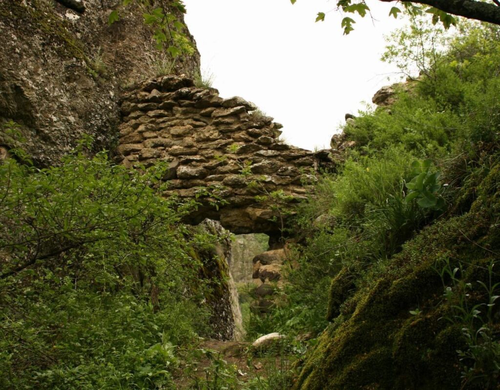 Birtvisi: A Medieval Fortress in Georgia 2 Birtvisi