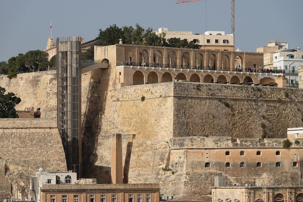 Lascaris Battery: A British Artillery Fortification in Valletta, Malta 3 Lascaris Battery