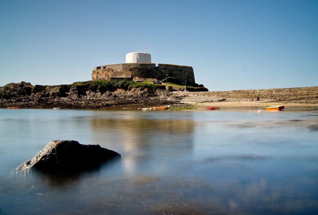 Fort Grey: A Martello Tower and Coastal Defence on Guernsey 2 Fort Grey