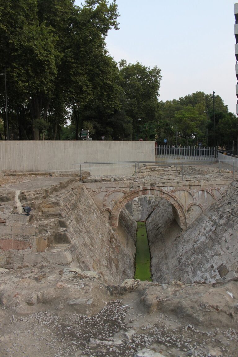 Marinid Walls of Algeciras: Medieval City Fortifications
