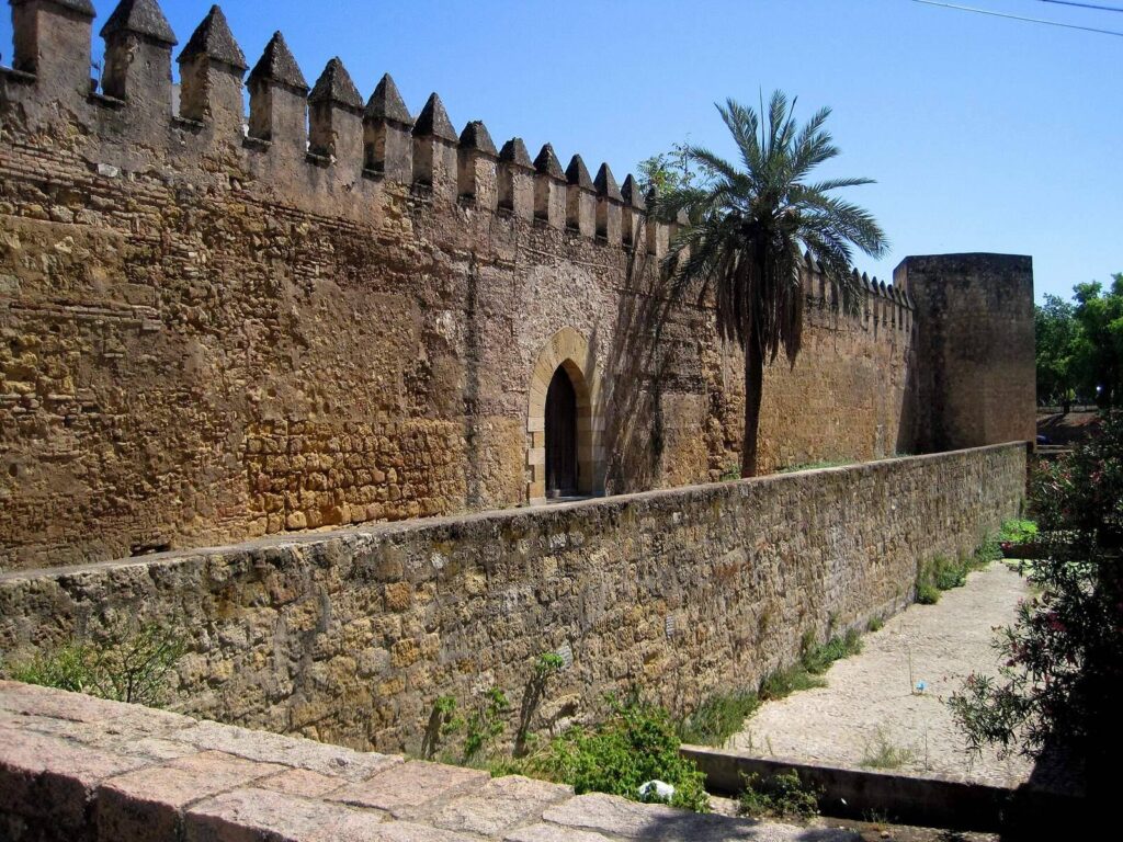 City Walls of Córdoba: A Multi-Period Defensive System 1 City walls of Córdoba