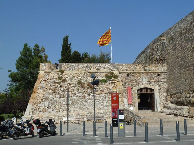 Roman Defensive Walls of Tarragona: Fortifications of Ancient Tarraco
