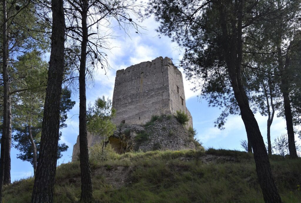 Barxell Castle: A Medieval Fortification in Spain 3 Barxell Castle