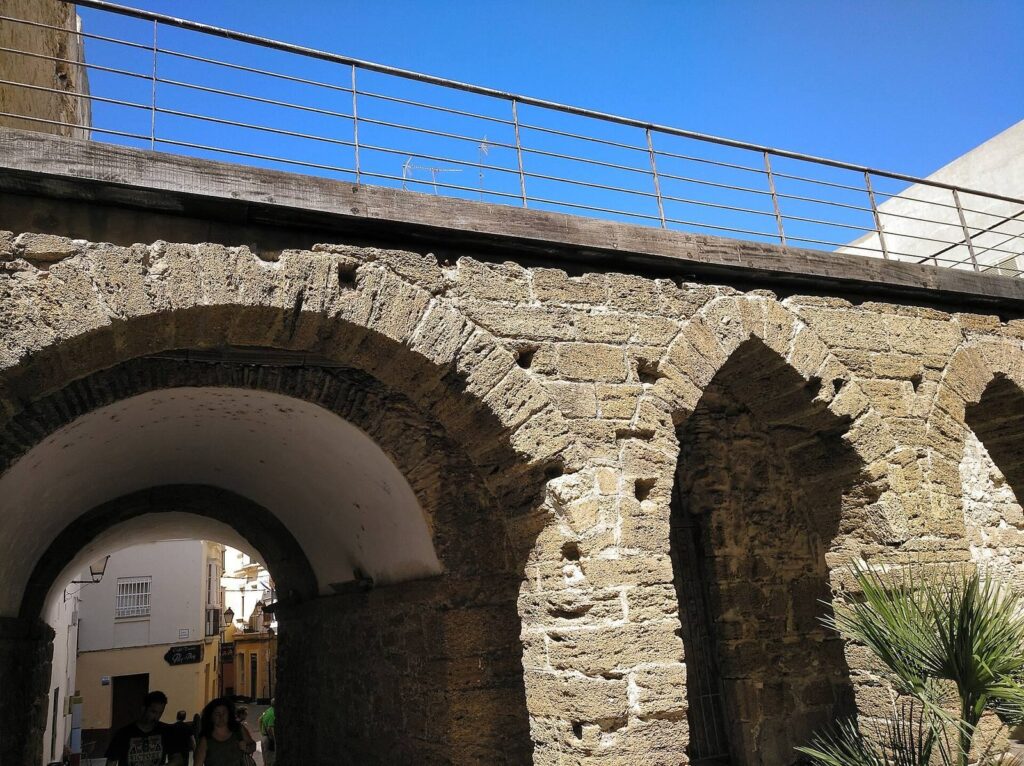 Arco de los Blancos: A Roman Gate and Medieval Entrance in Spain 2 Arco de los Blancos