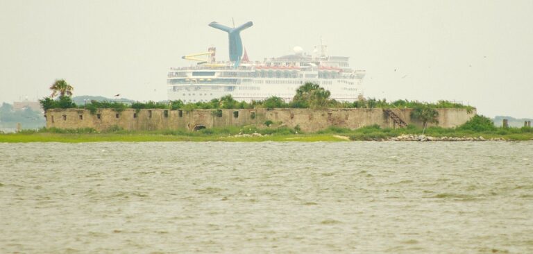 Castle Pinckney: A Coastal Fort in Charleston Harbor