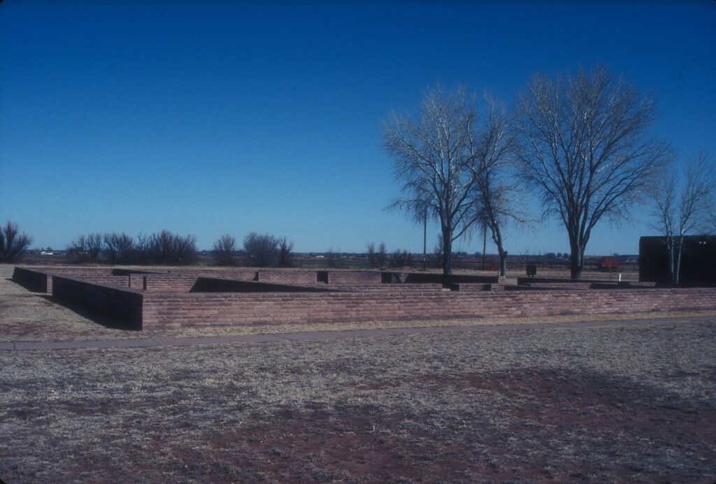 Fort Sumner: A U.S. Army Post and Bosque Redondo Site 2 Fort Sumner