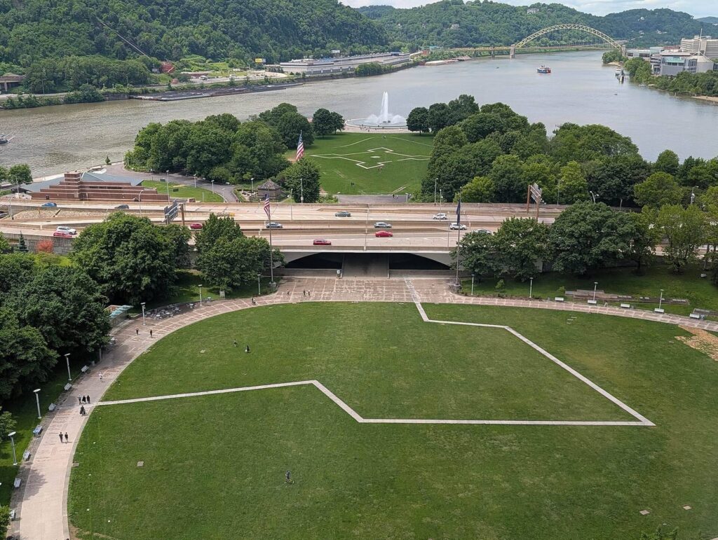 Fort Pitt: A British Frontier Fort in Pittsburgh 2 Fort Pitt