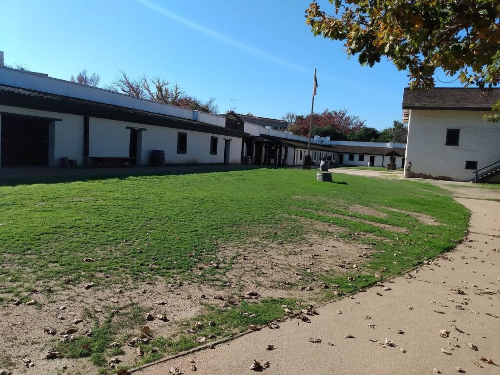 Sutter's Fort: A Mexican-Era Fort and Agricultural Colony 2 Sutter's Fort