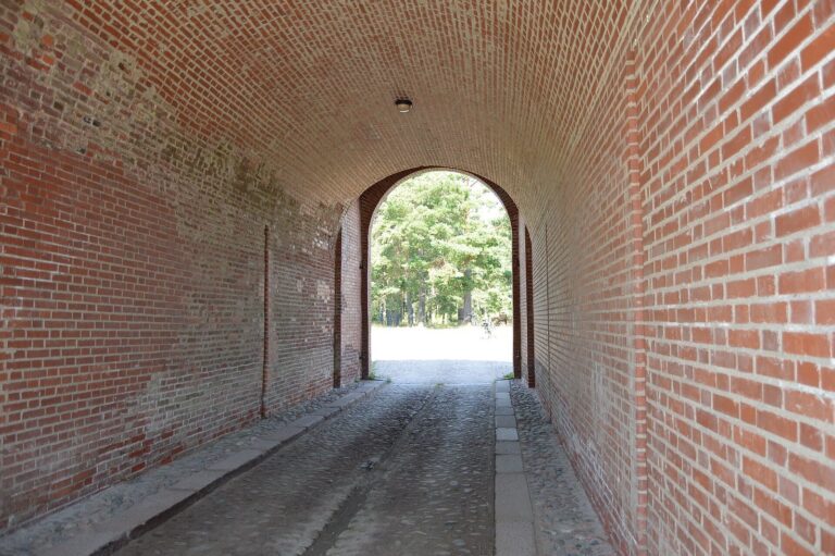 Kyminlinna: A Russian Frontier Fortress in Finland