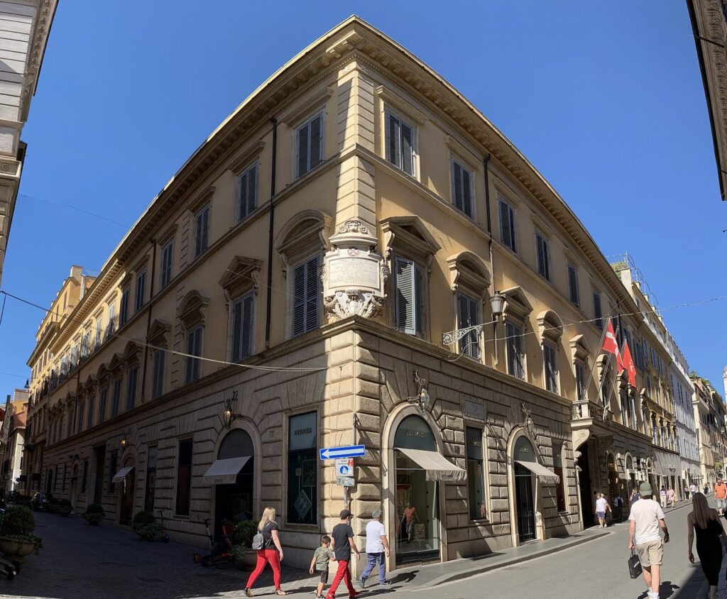 Magistral Palace: Headquarters of the Sovereign Military Order of Malta in Rome 1 Magistral Palace
