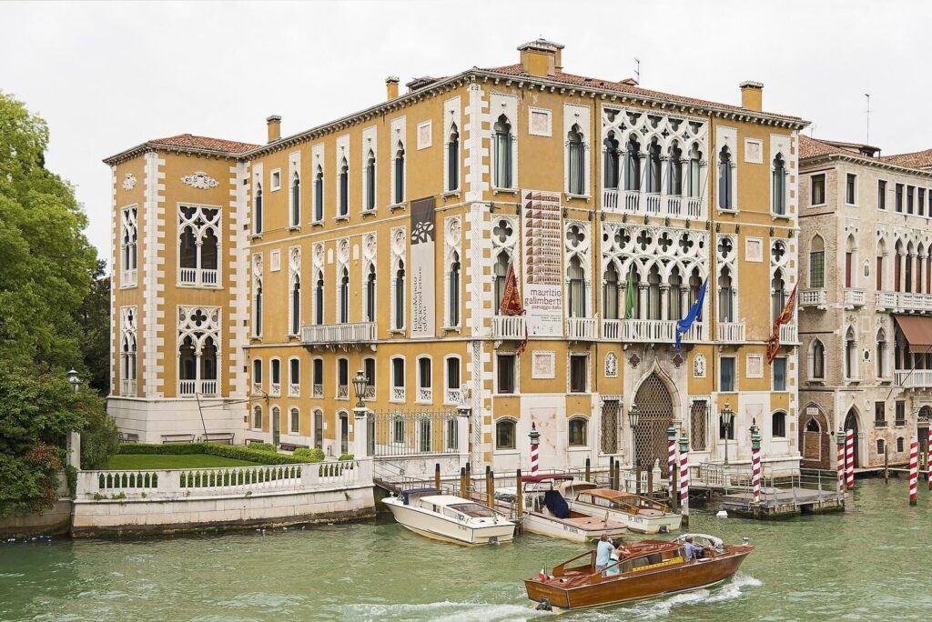 Palazzo Cavalli-Franchetti: A Venetian Palace Transformed in the Neo-Gothic Style 2 Palazzo Cavalli-Franchetti
