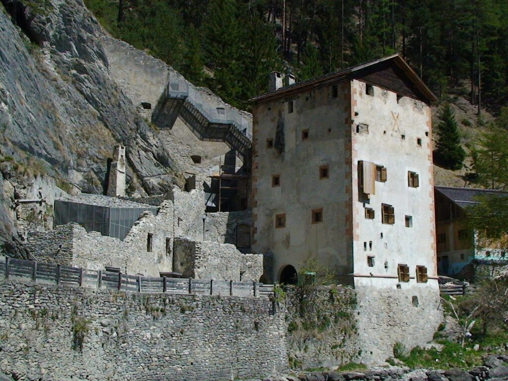 Altfinstermünz: A Fortified Alpine Crossing in Austria 1 Altfinstermünz