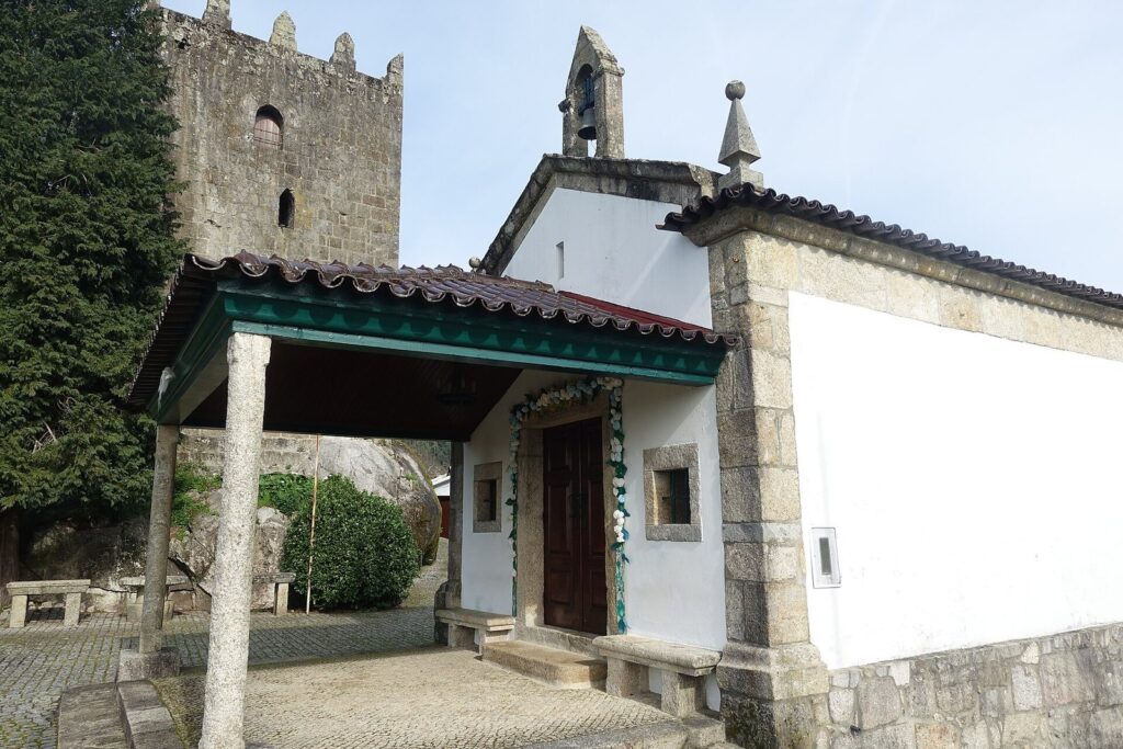 Tower of Penegate: A Gothic Fortified Residence in Portugal 2 Tower of Penegate