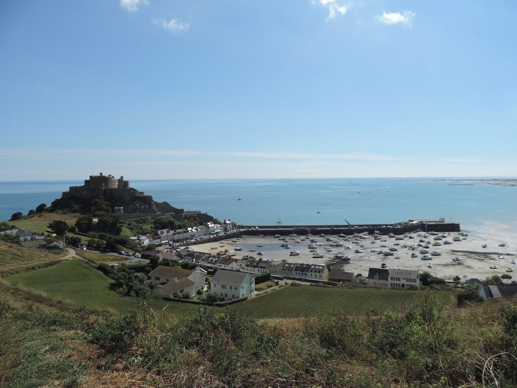 Mont Orgueil: Jersey’s Medieval Fortress 2 Mont Orgueil