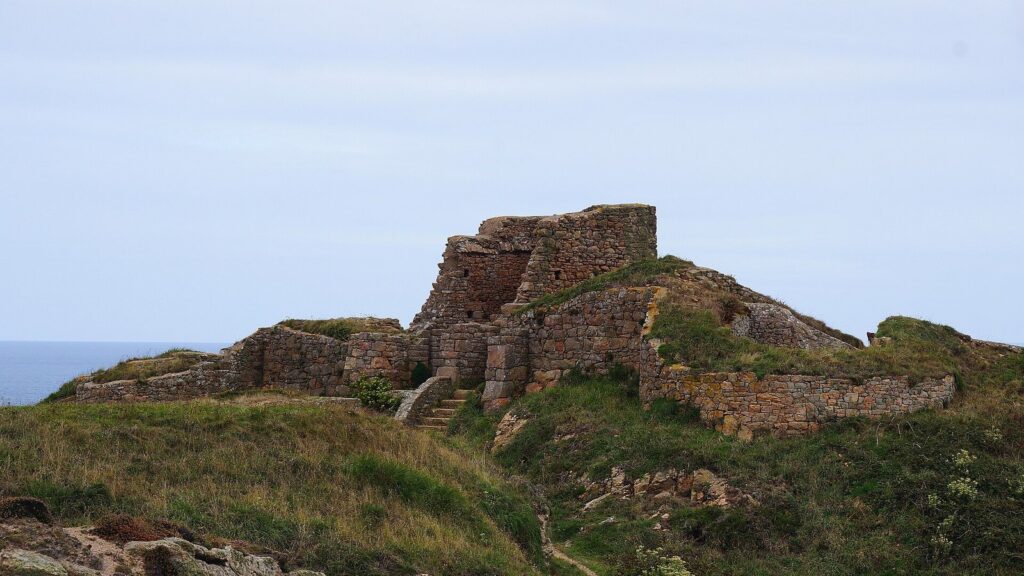 Grosnez Castle: A 14th-Century Coastal Refuge in Jersey 2 Grosnez Castle