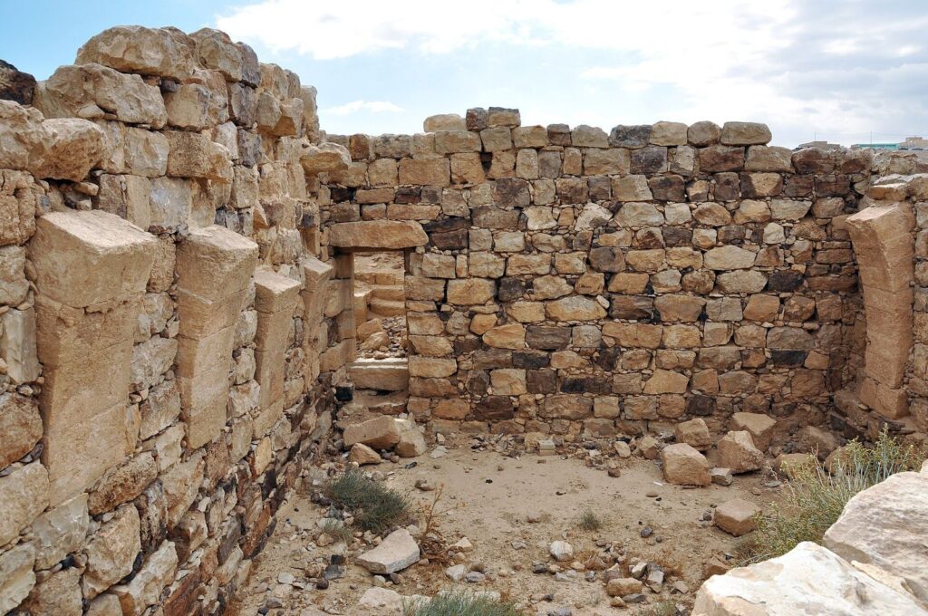 Betthorus: A Roman Legionary Fortress in Jordan 1 Betthorus