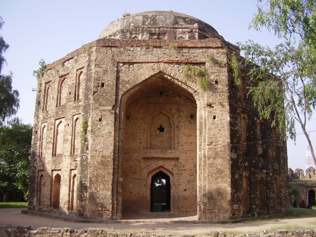 Rawat Fort: A Historic Caravanserai and Fortress in Pakistan 2 Rawat Fort