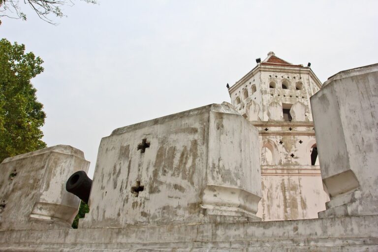 Phra Sumen Fort: A Defensive Fortification of Bangkok