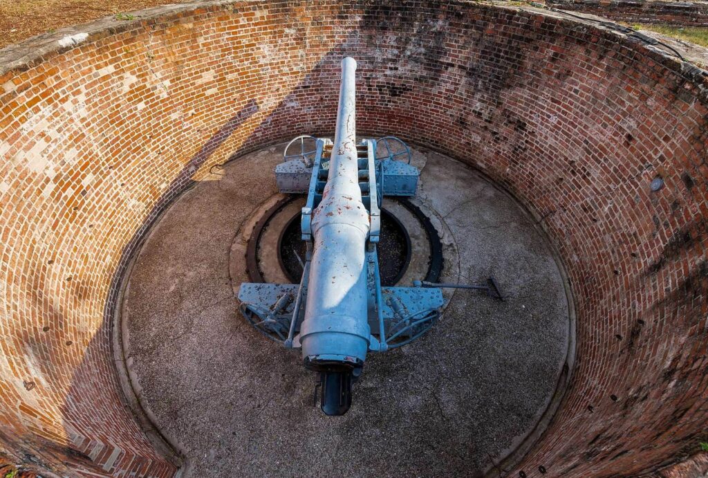 Phi Suea Samut Fort