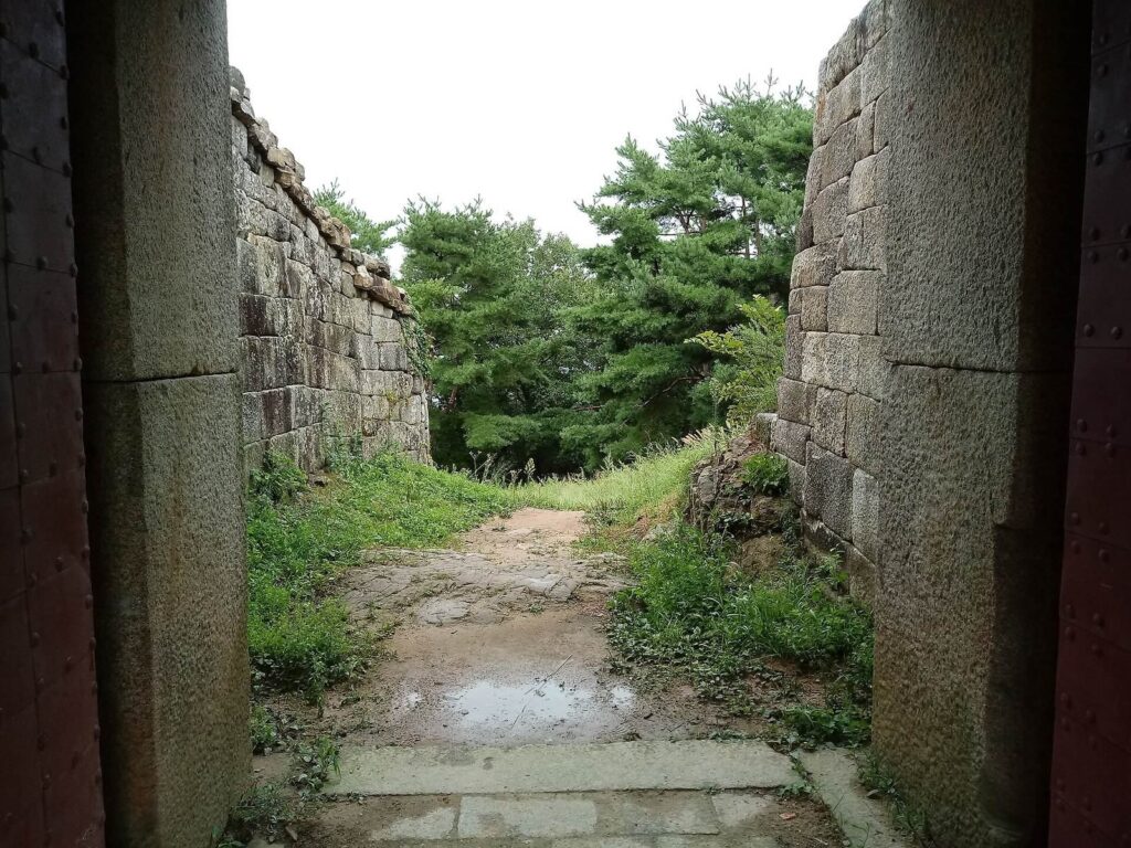 Sangdang Sanseong: A Mountain Fortress in South Korea 2 Sangdang Sanseong