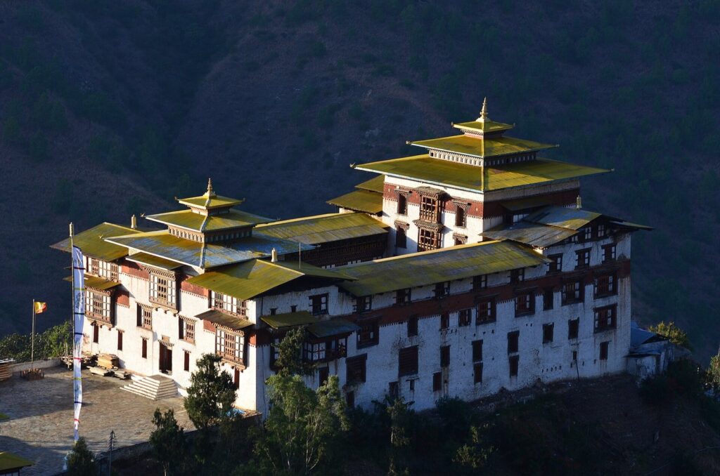 Trashigang Dzong: Bhutan’s Fortified Religious and Administrative Center 2 Trashigang Dzong