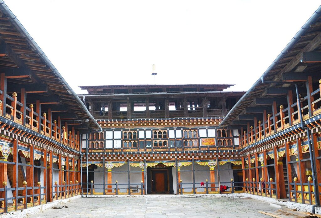 Jakar Dzong: A Bhutanese Religious and Defensive Complex 4 Jakar Dzong