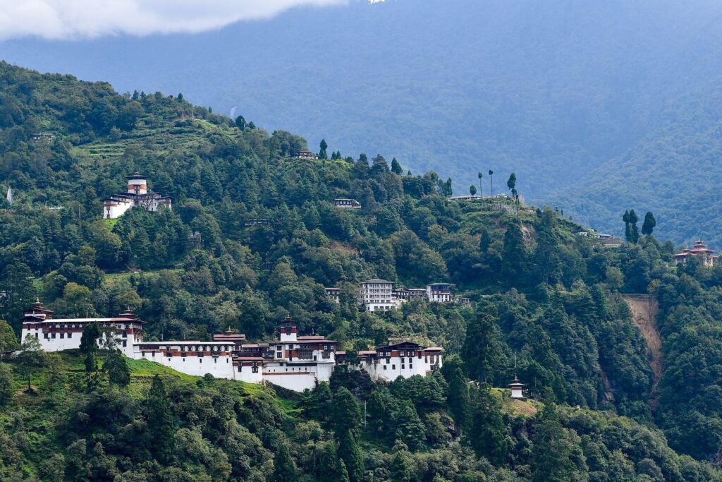 Trongsa Dzong: Bhutan’s Fortified Religious and Administrative Complex 3 Trongsa Dzong