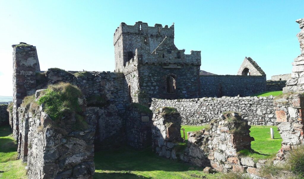 Peel Castle: A Norse Royal Residence and Fortress on the Isle of Man 5 Peel Castle