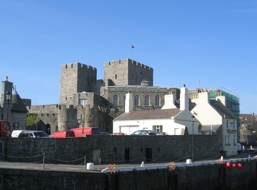Castle Rushen: A Medieval Fortress and Administrative Centre on the Isle of Man 1 Castle Rushen