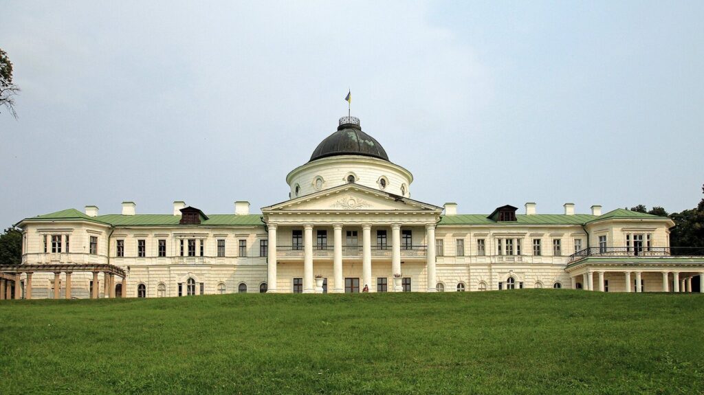 Kachanivka Palace: A Palace-and-Park Estate in Ukraine 1 Kachanivka Palace