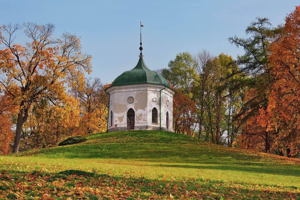Kachanivka Palace: A Palace-and-Park Estate in Ukraine 3 Kachanivka Palace