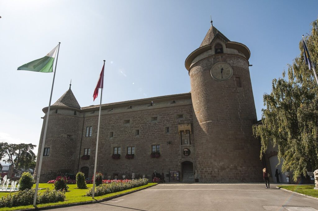 Morges Castle: A Savoyard Fortress and Military Museum 1 Morges Castle