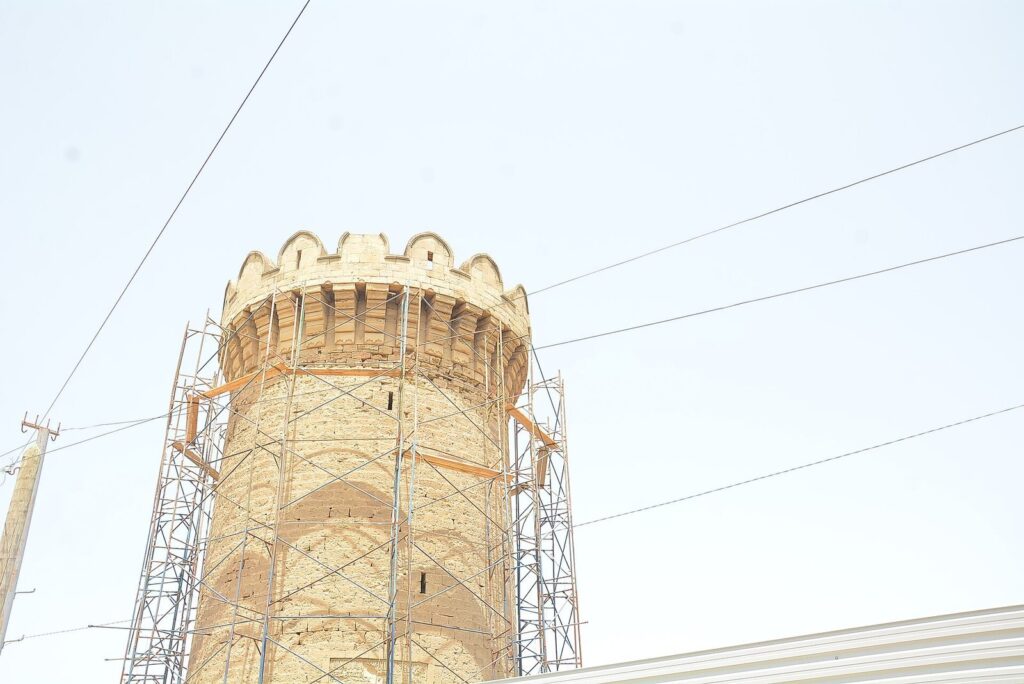 Round Tower (Mardakan): A 13th-Century Fortress in Azerbaijan 1 Round Tower (Mardakan)