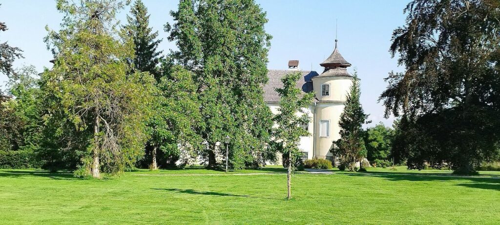 Wimsbach Castle: A Medieval Castle and Noble Estate in Austria 2 Schloss Wimsbach