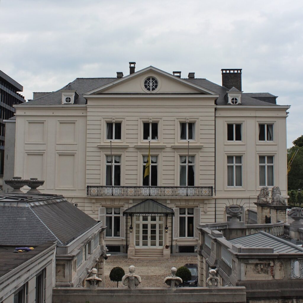 Hotel Errera: A Neoclassical Urban Mansion in Brussels 1 Hotel Errera