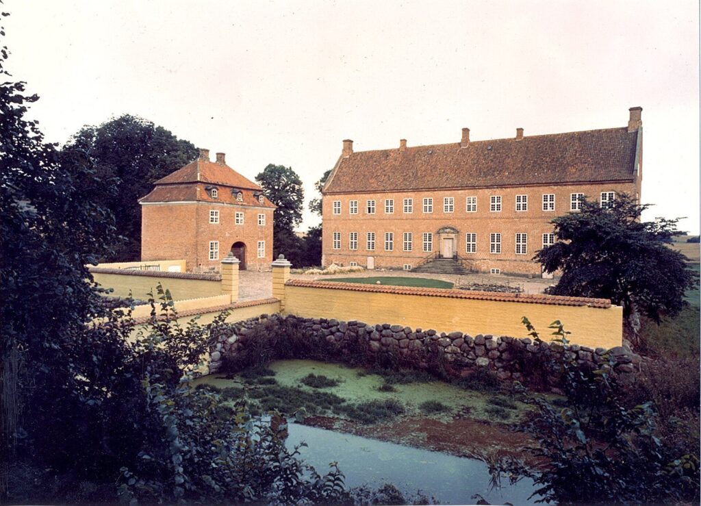 Selsø Castle: A Danish Manor House 3 Selsø