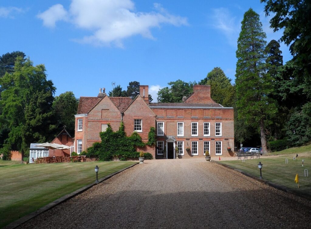 Flitwick Manor: A Country House in Bedfordshire 3 Flitwick Manor