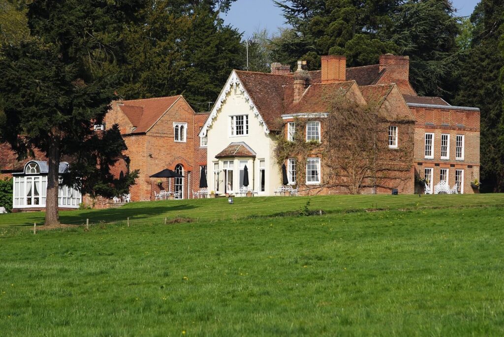 Flitwick Manor: A Country House in Bedfordshire 5 Flitwick Manor